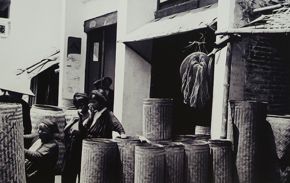 Phố Hàng Chiếu 1896.