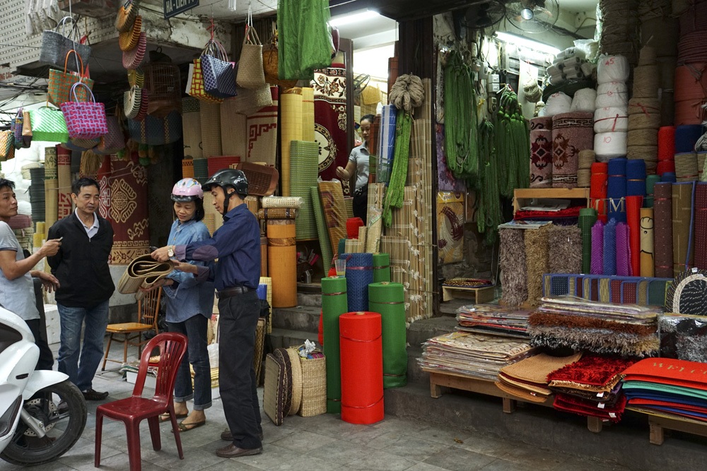 Phố Hàng Chiếu 2015.