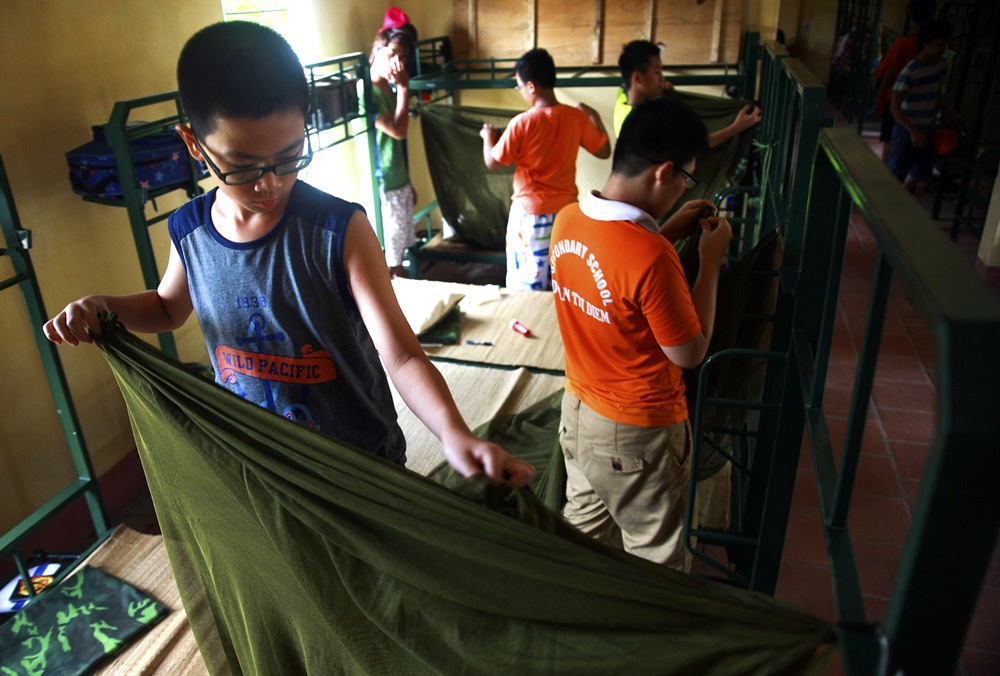 Cùng những trải nghiệm thực tế qua các sinh hoạt chăn nuôi trong doanh
trại.