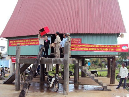 Nô nức ngày bầu cử Quốc hội, HĐND - 31