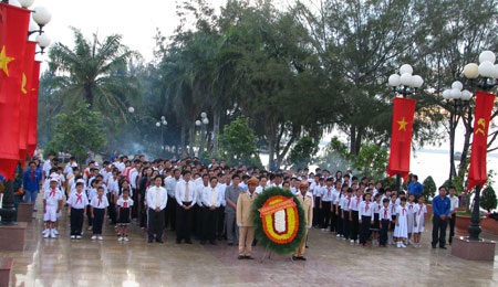 Lãnh đạo Đảng, Nhà nước vào Lăng viếng Chủ tịch Hồ Chí Minh - 2