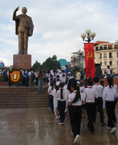 Lãnh đạo Đảng, Nhà nước vào Lăng viếng Chủ tịch Hồ Chí Minh - 4
