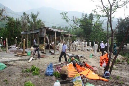 Dẹp bỏ gần 100 ngôi nhà xây “chạy” quy hoạch - 2