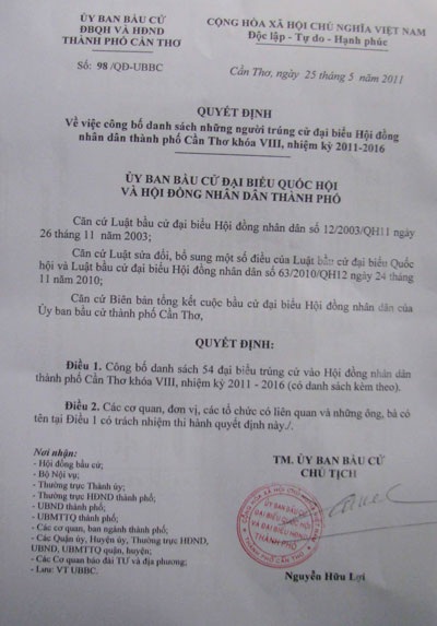 Công bố danh sách đại biểu trúng cử HĐND - 1 Công bố danh sách đại biểu trúng cử HĐND - 1