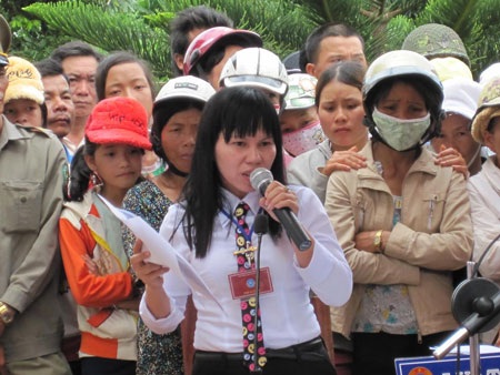 Ê chề tủi hổ trong phiên tòa xử vụ vợ giết chồng - 3 Ê chề tủi hổ trong phiên tòa xử vụ vợ giết chồng - 3