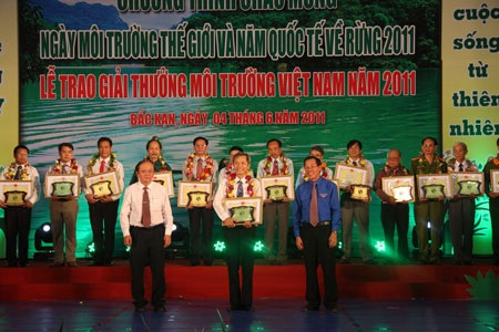 50 tập thể và cá nhân nhận giải thưởng Môi trường Việt Nam  - 1