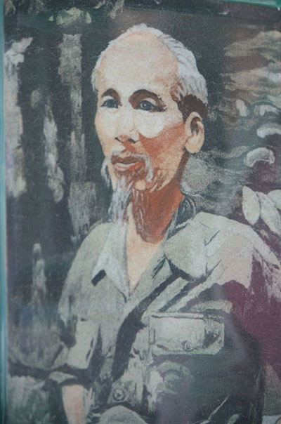 Ấn tượng tranh cát “vẽ” Bác Hồ tại Festival Biển 2011 - 2