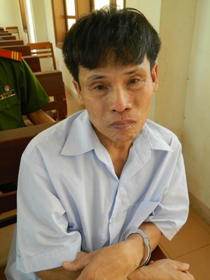 14 năm tù cho tên “yên râu xanh” hiếp dâm bé gái 9 tuổi - 1