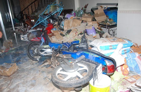 Vụ gây rối tại Năm Căn: 30 bị can bị khởi tố thêm 2 tội danh - 1 Vụ gây rối tại Năm Căn: 30 bị can bị khởi tố thêm 2 tội danh - 1