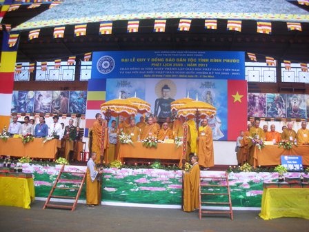Đại lễ quy y lớn nhất cho đồng bào phật tử - 1