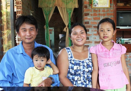 Đôi vợ chồng trẻ 30 lần hiến máu cứu người - 1 Đôi vợ chồng trẻ 30 lần hiến máu cứu người - 1