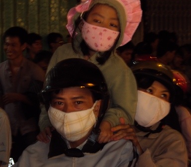 Chị Hằng, chú Cuội “đi vắng” trong đêm Trung thu - 5 Chị Hằng, chú Cuội “đi vắng” trong đêm Trung thu - 5