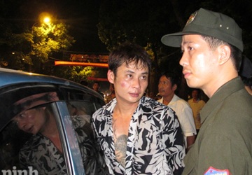 Taxi Thanh Hóa đại náo đường phố Hà Nội - 2