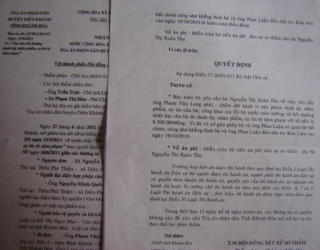 Nữ giáo viên kiện hiệu trưởng, đòi bồi thường danh dự 100 triệu đồng - 1