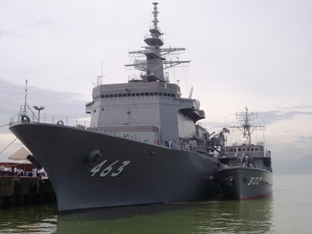 Tàu lực lượng tự vệ biển Nhật Bản thăm Đà Nẵng - 1