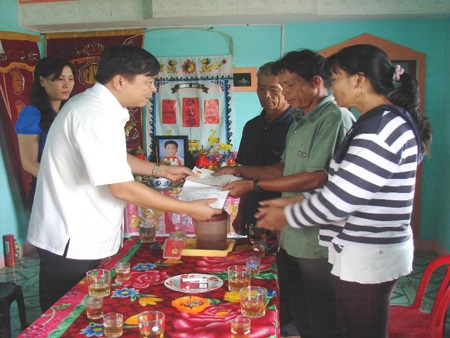 Đề nghị truy tặng Huân chương dũng cảm cho cậu bé 3 lần cứu bạn - 2