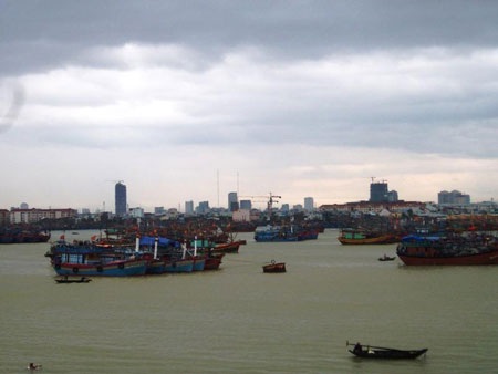 Miền Trung hối hả chạy bão - 19 Miền Trung hối hả chạy bão - 19