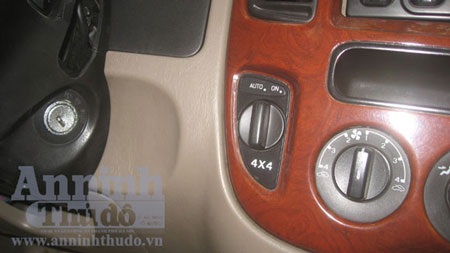 Hy hữu tìm thấy xe Ford Escape sau 4 ngày bị trộm “mượn” - 3 Hy hữu tìm thấy xe Ford Escape sau 4 ngày bị trộm “mượn” - 3