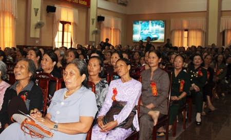 600 nữ cựu quân nhân Sư đoàn 3 Sao Vàng hội tụ - 1 600 nữ cựu quân nhân Sư đoàn 3 Sao Vàng hội tụ - 1