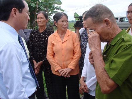 Rơi lệ tưởng nhớ 180 dân thường bị thảm sát cách đây 45 năm - 4