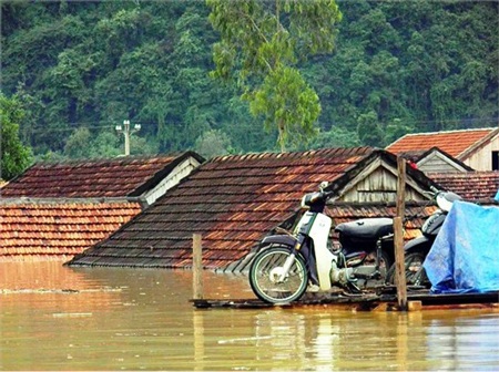 “Chiêm ngưỡng” những sáng chế độc đáo của dân vùng lũ - 1 “Chiêm ngưỡng” những sáng chế độc đáo của dân vùng lũ - 1