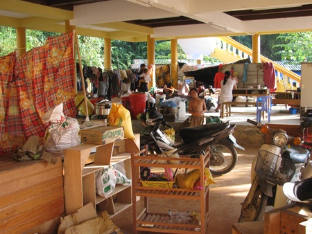 Hơn trăm người lâm cảnh “màn trời chiếu đất”  - 1