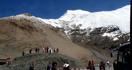 Tây Tạng, giọt nước mắt giữa lưng trời tuyết trắng…  - 4