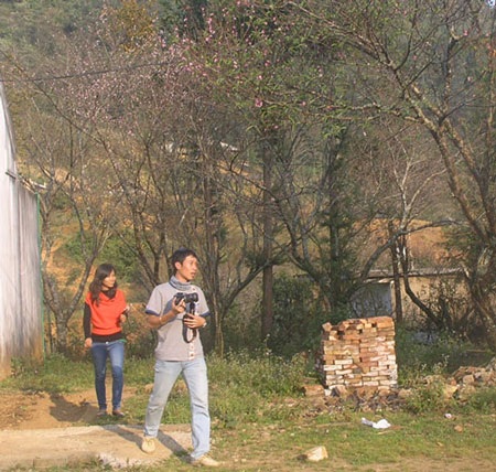 Ngắm hoa đào nở sớm ở Sa Pa - 8