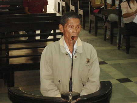 68 tuổi “lụ khụ” hầu tòa vì hiếp dâm trẻ em - 1 68 tuổi “lụ khụ” hầu tòa vì hiếp dâm trẻ em - 1
