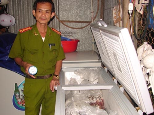 Phát hiện 70 kg… đỉa - 1 Phát hiện 70 kg… đỉa - 1