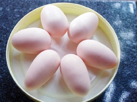 Gà mái chuyên đẻ trứng… dài - 2 Gà mái chuyên đẻ trứng… dài - 2