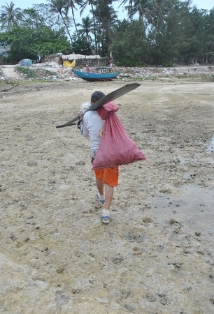 Chàng ngư phủ nhí trên đảo Lý Sơn - 9