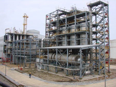 Nhà máy Bio-Ethanol Dung Quất ra mẻ sản phẩm đầu tiên đúng ngày thành lập Đảng - 1 Nhà máy Bio-Ethanol Dung Quất ra mẻ sản phẩm đầu tiên đúng ngày thành lập Đảng - 1