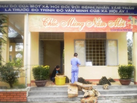 Những tâm hồn “vô cảm” giữa đất trời xuân - 4