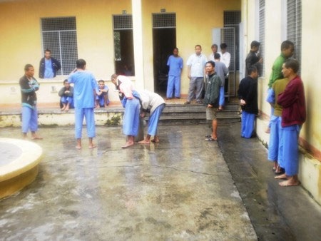 Những tâm hồn “vô cảm” giữa đất trời xuân - 2