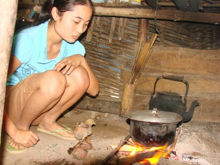 Gặp hai chị em nữ sinh quăng xe bắt cướp - 2