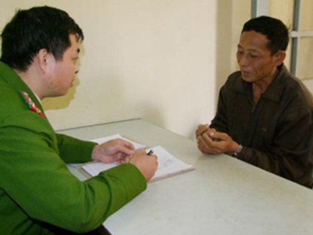 Chém cụt tay kẻ trộm cắp gà - 1