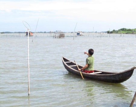 Tuyên dương học sinh cứu 3 thanh niên khỏi chết đuối - 1 Tuyên dương học sinh cứu 3 thanh niên khỏi chết đuối - 1