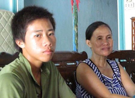 Tuyên dương học sinh cứu 3 thanh niên khỏi chết đuối - 2 Tuyên dương học sinh cứu 3 thanh niên khỏi chết đuối - 2