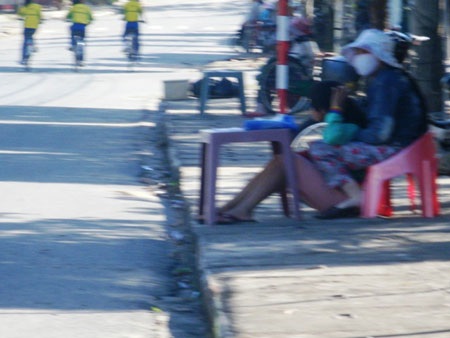 Nườm nượp đi... đánh lô đề - 4