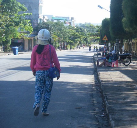 Nườm nượp đi... đánh lô đề - 2