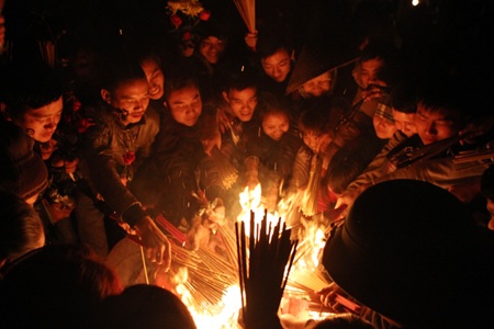 Hội “lấy đỏ” hiếm gặp ở Hà Nội - 8