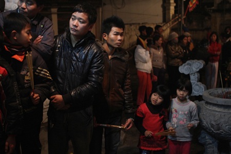 Hội “lấy đỏ” hiếm gặp ở Hà Nội - 2