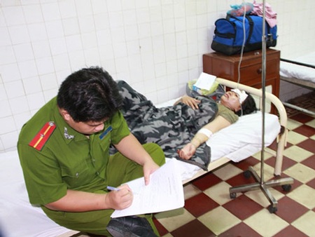 2 người chết, 25 người nhập viện vì tai nạn kinh hoàng