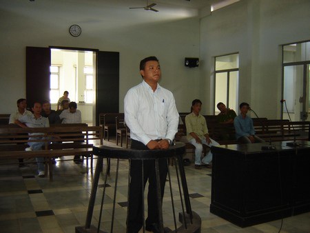 Phạt tù treo Trung úy công an dùng nhục hình tra hỏi nghi phạm