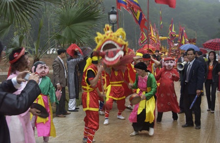 Đất Tổ Hùng Vương tưng bừng lễ hội