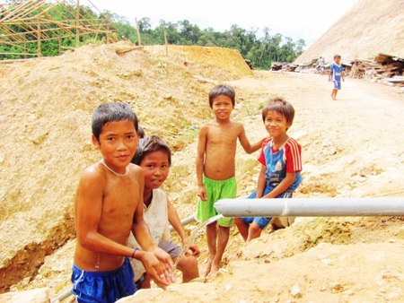 Những làng mới “mọc” trên… đất cũ