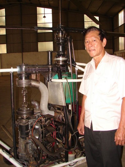 Sư đoàn không quân 370 thị sát “máy bay tự chế” của một thương binh - 3 Sư đoàn không quân 370 thị sát “máy bay tự chế” của một thương binh - 3