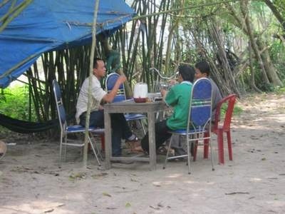 Kỳ lạ xứ đàn ông không chịu… lấy vợ