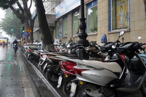 Bộ GTVT thanh tra lòng đường, hè phố quận Hoàn Kiếm - 2 Bộ GTVT thanh tra lòng đường, hè phố quận Hoàn Kiếm